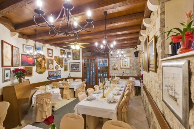 Bed&Breakfast Sorgo Palace 스톤 외부 사진