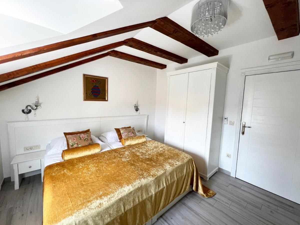 Bed&Breakfast Sorgo Palace 스톤 외부 사진